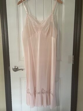 Vintage pale pink slip